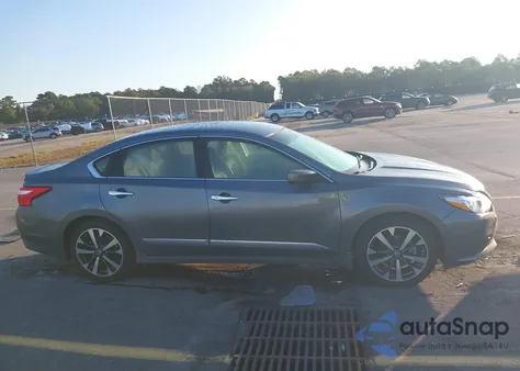 2016 Nissan Altima 2.5 Sr из США, поврежденный, VIN 1N4AL3AP2GC217766